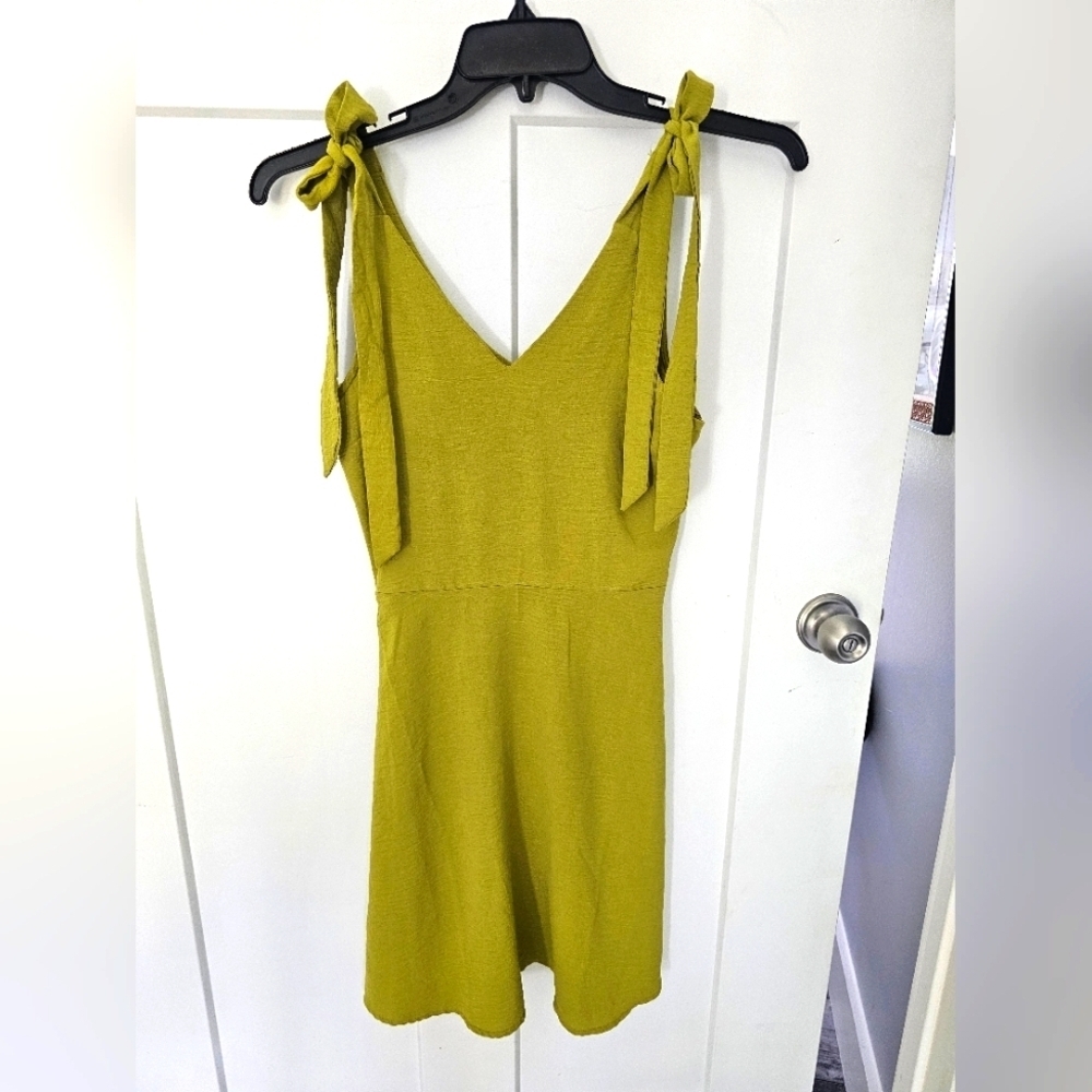 Monteau Los Angeles Green Tie Shoulder Mini Dress Women’s Size S